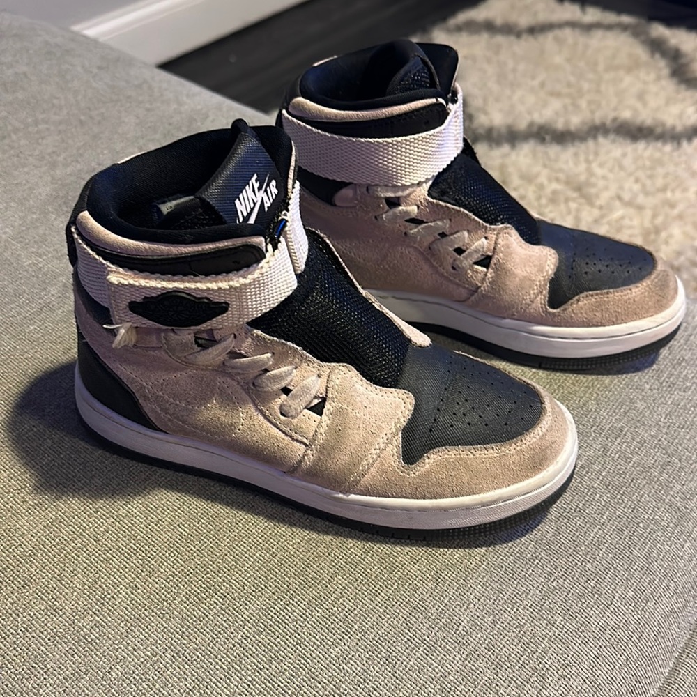 Nike air Jordan’s. Woman’s size 6.5 pink and black.